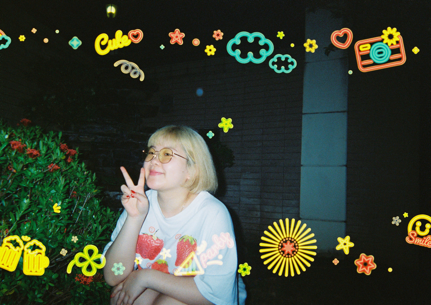 Goodie Single Use Camera - Neon Light Party Edition